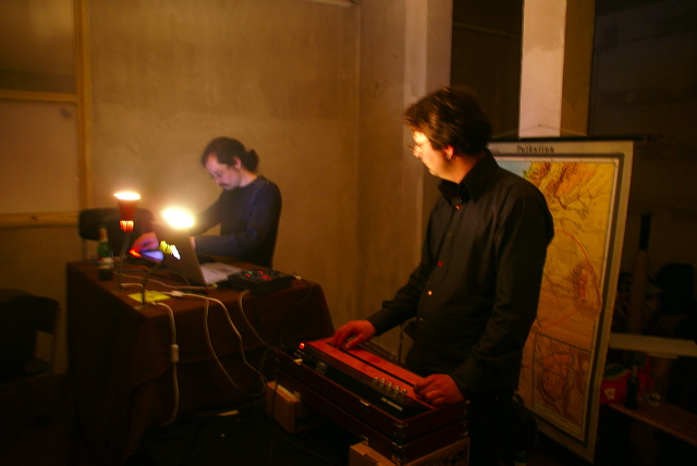 30-03-2007_22-17-57232.jpg